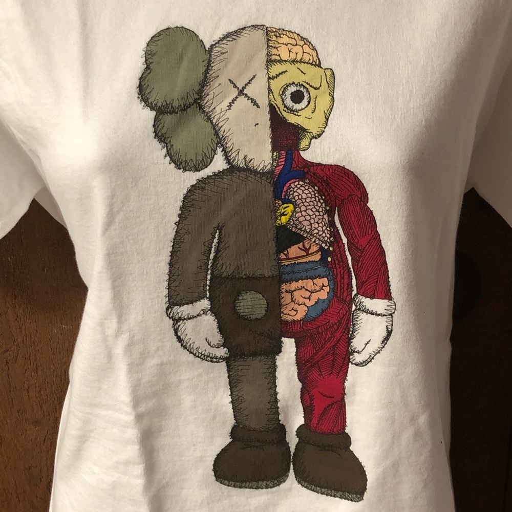 Uniqlo x KAWS Tee - mickey mouse sneak peak